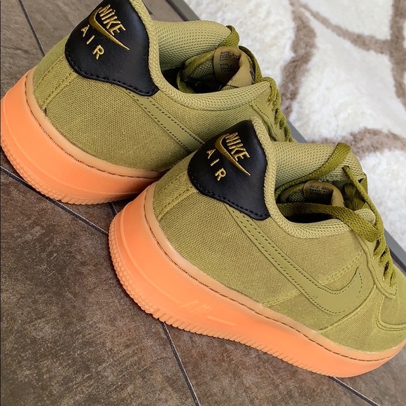 Nike Air Force 1 LV8 Style (Gs) - Picture 14 of 16